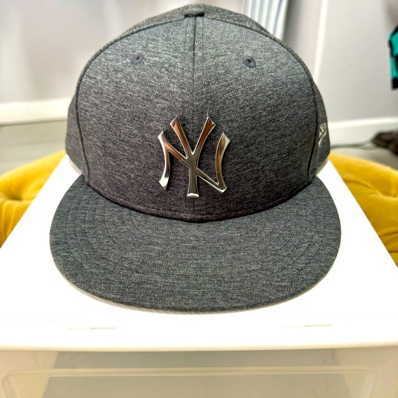 New Era fitted Yankee hat - Picture 1 of 5
